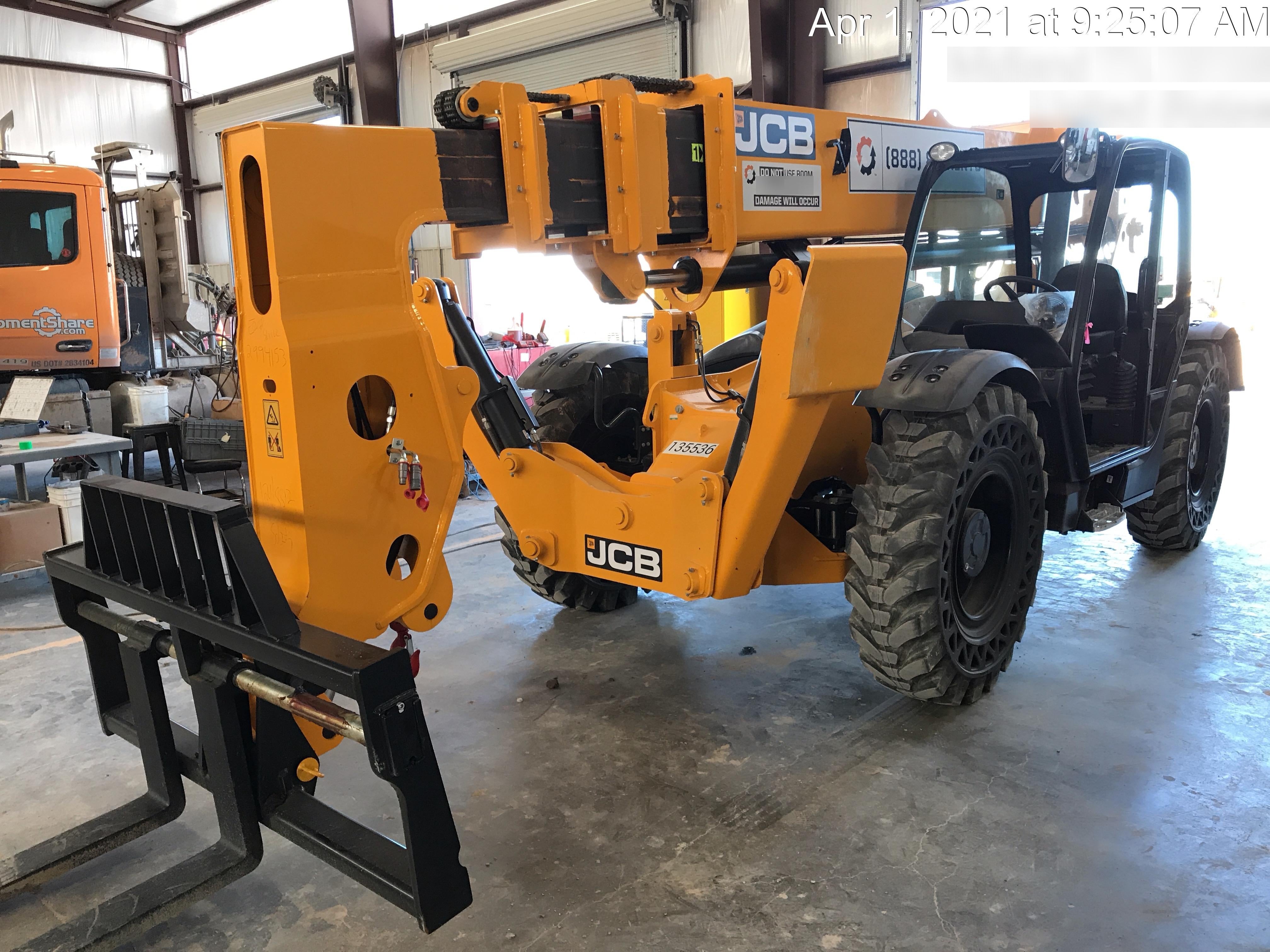 2021 JCB 512-56