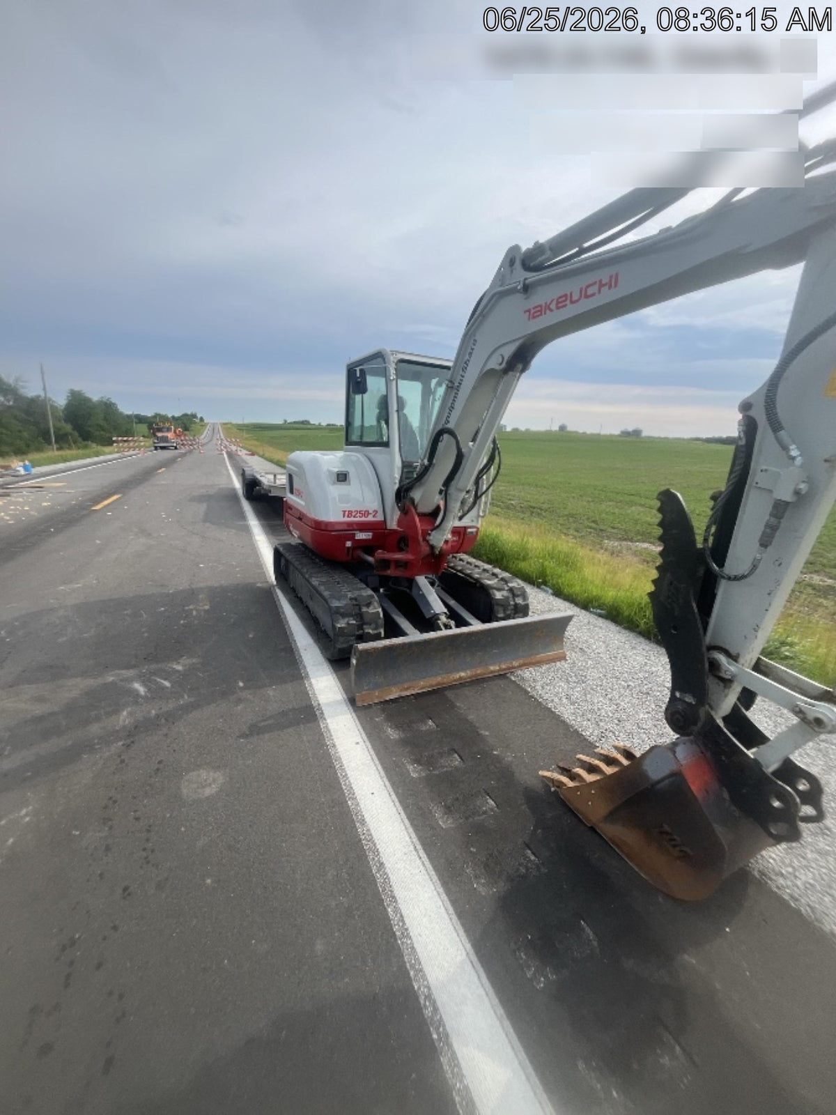 2025 TAKEUCHI TB250-2CR