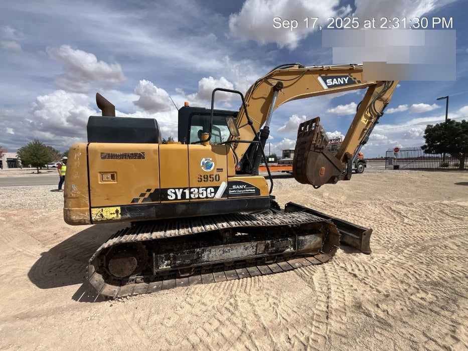 Sany SY135C Sany 135 Cab, 36" HD Sany Bucket