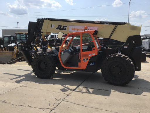 2018 JLG 1255 JLG Skytrak 1255 , Canopy, Carriage 60", Forks 60" ,Worklights, Beacon, Pneumatic Tires, Freight