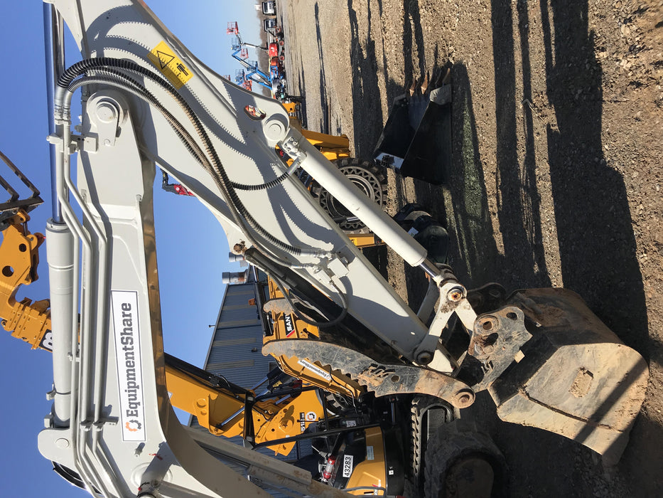 2019 Takeuchi TB290 Cab/Heat/AC Rubber tracks, Dozer blade, Travel alarm, Auxiliary hydraulics Manual QC, Hydraulic thumb, 18", 24", and 36" Buckets