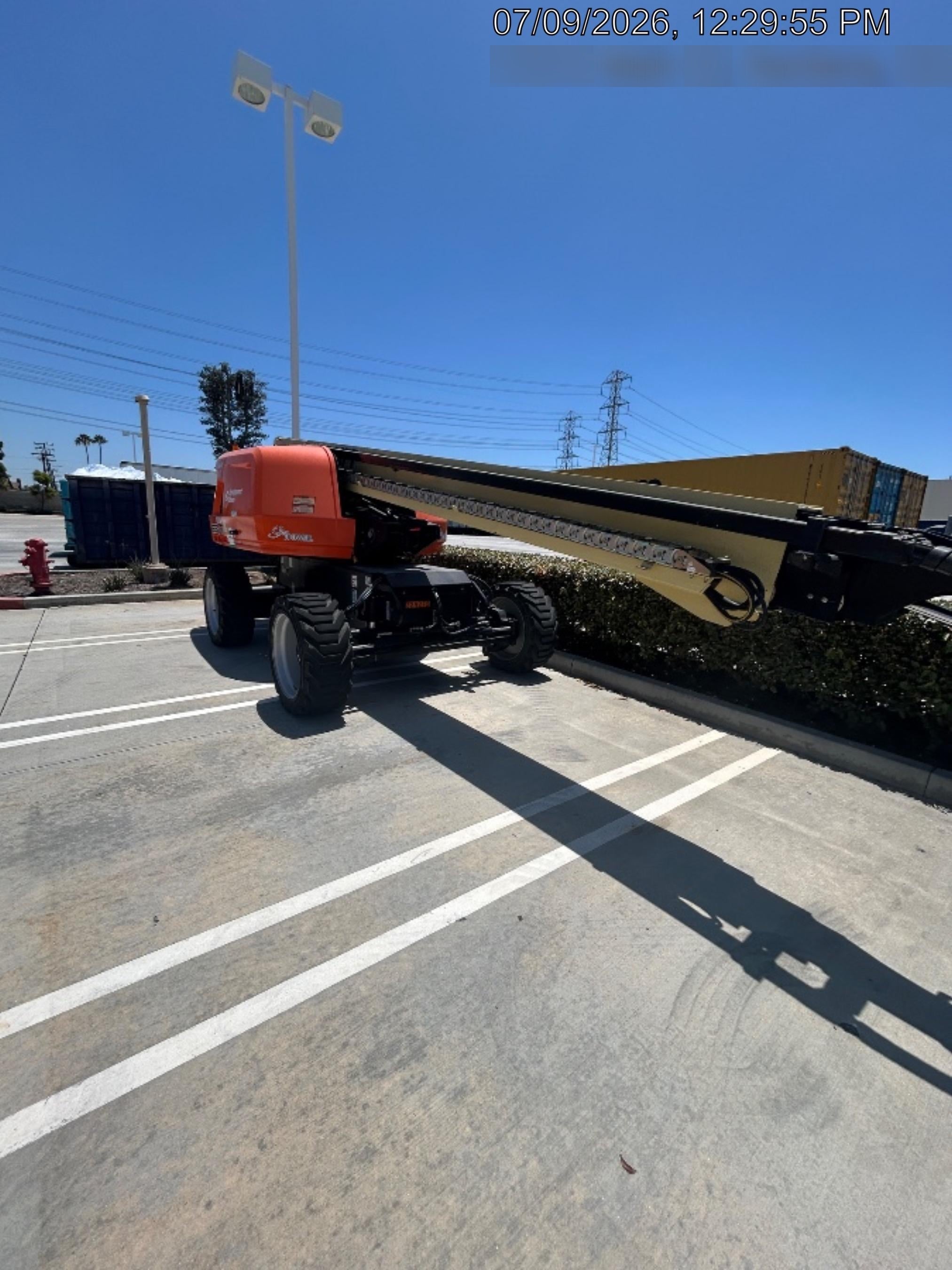 2023 JLG 660SJ