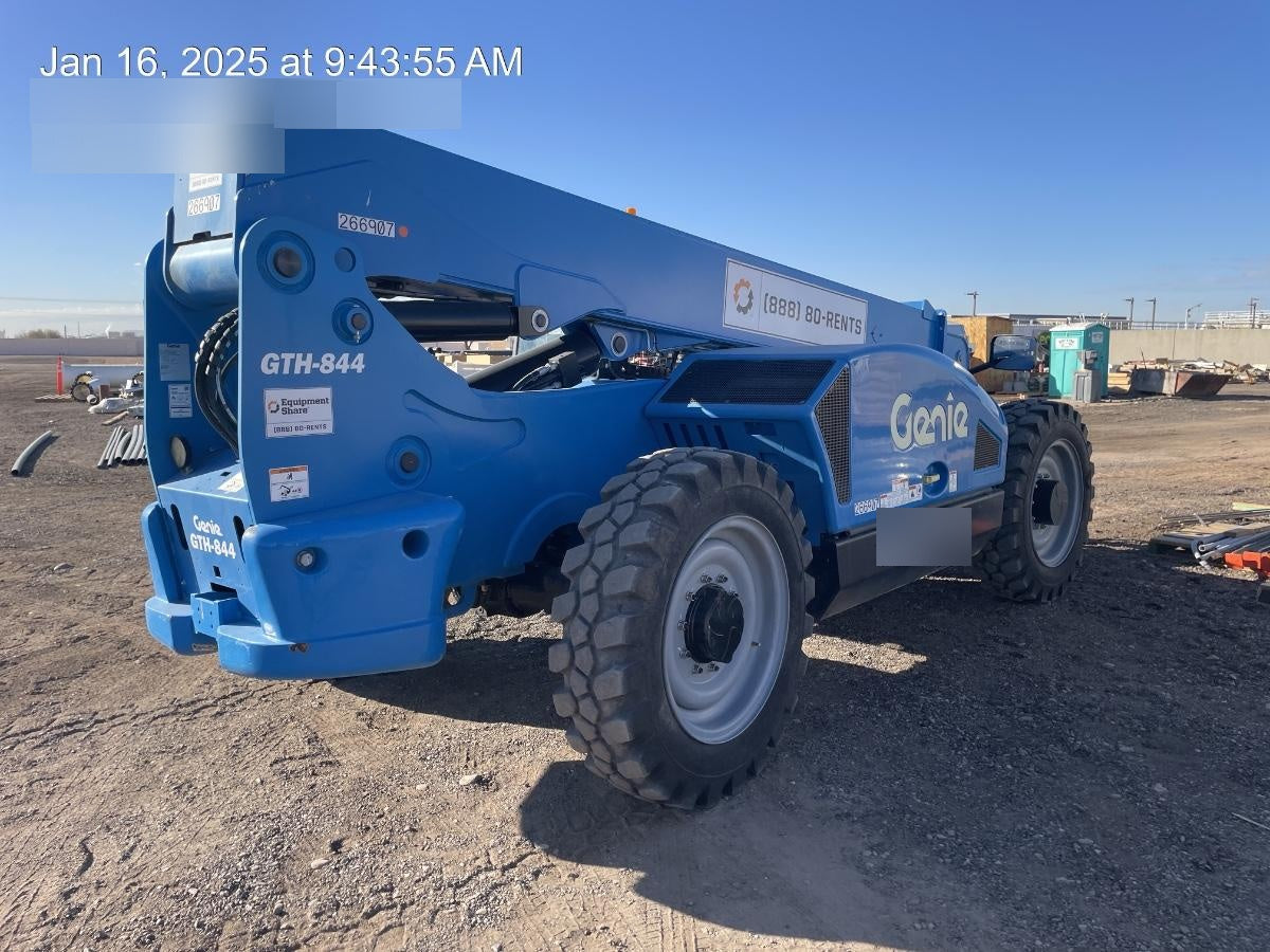 2022 GENIE GTH-844