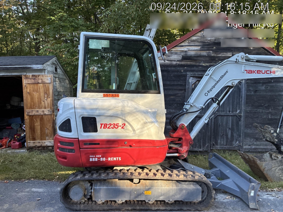2025 TAKEUCHI TB235-2CR