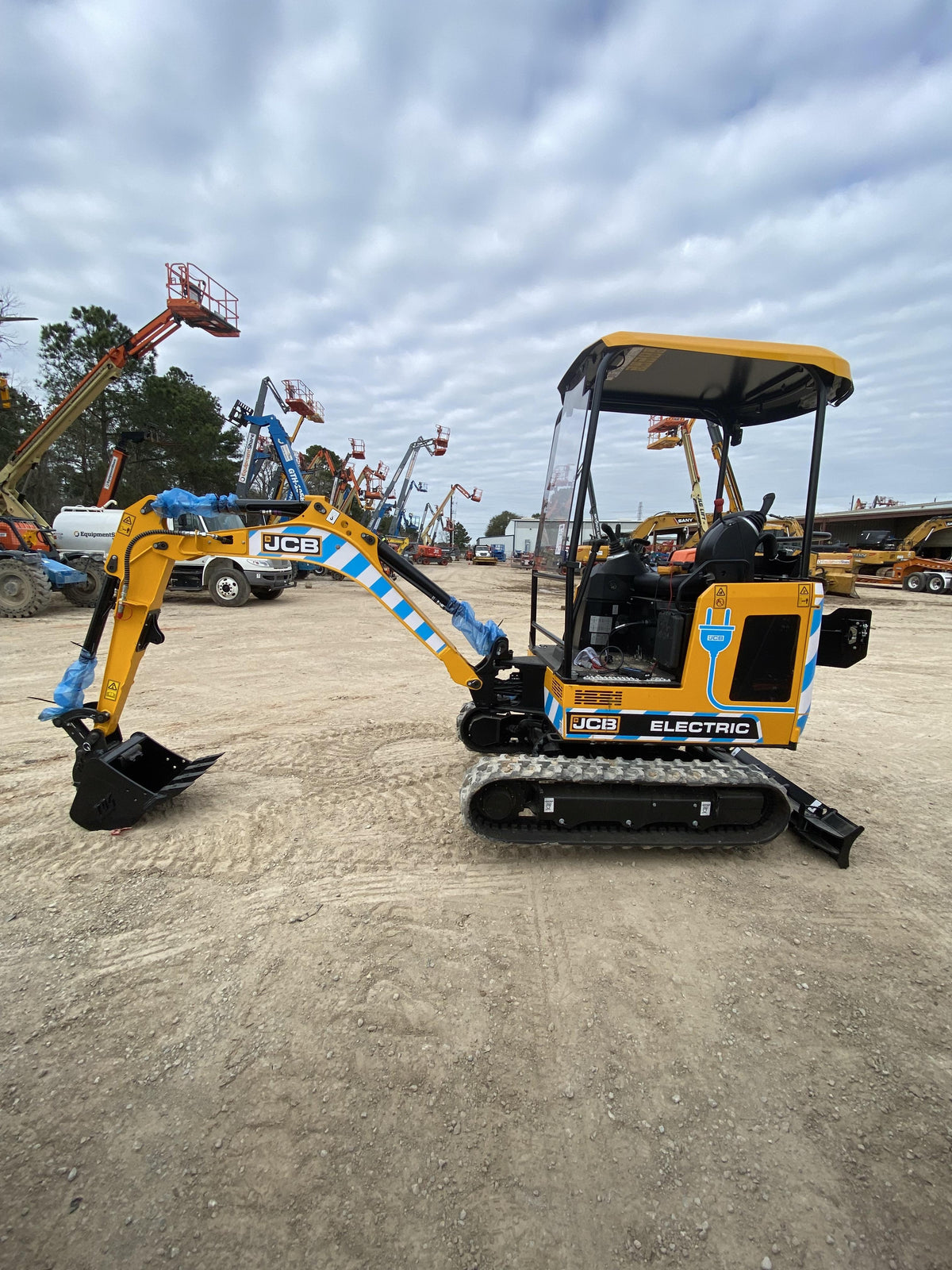 2021 JCB 19C-1E