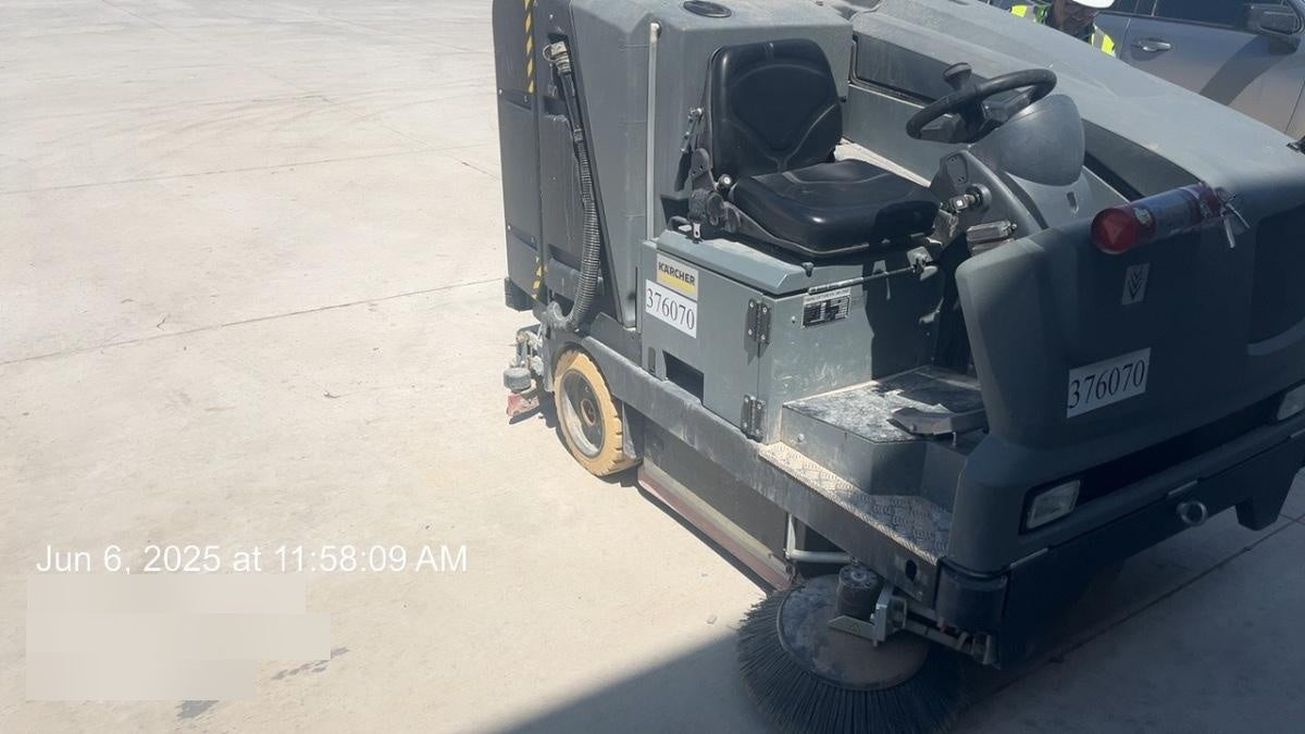2024 KARCHER B 300 R
