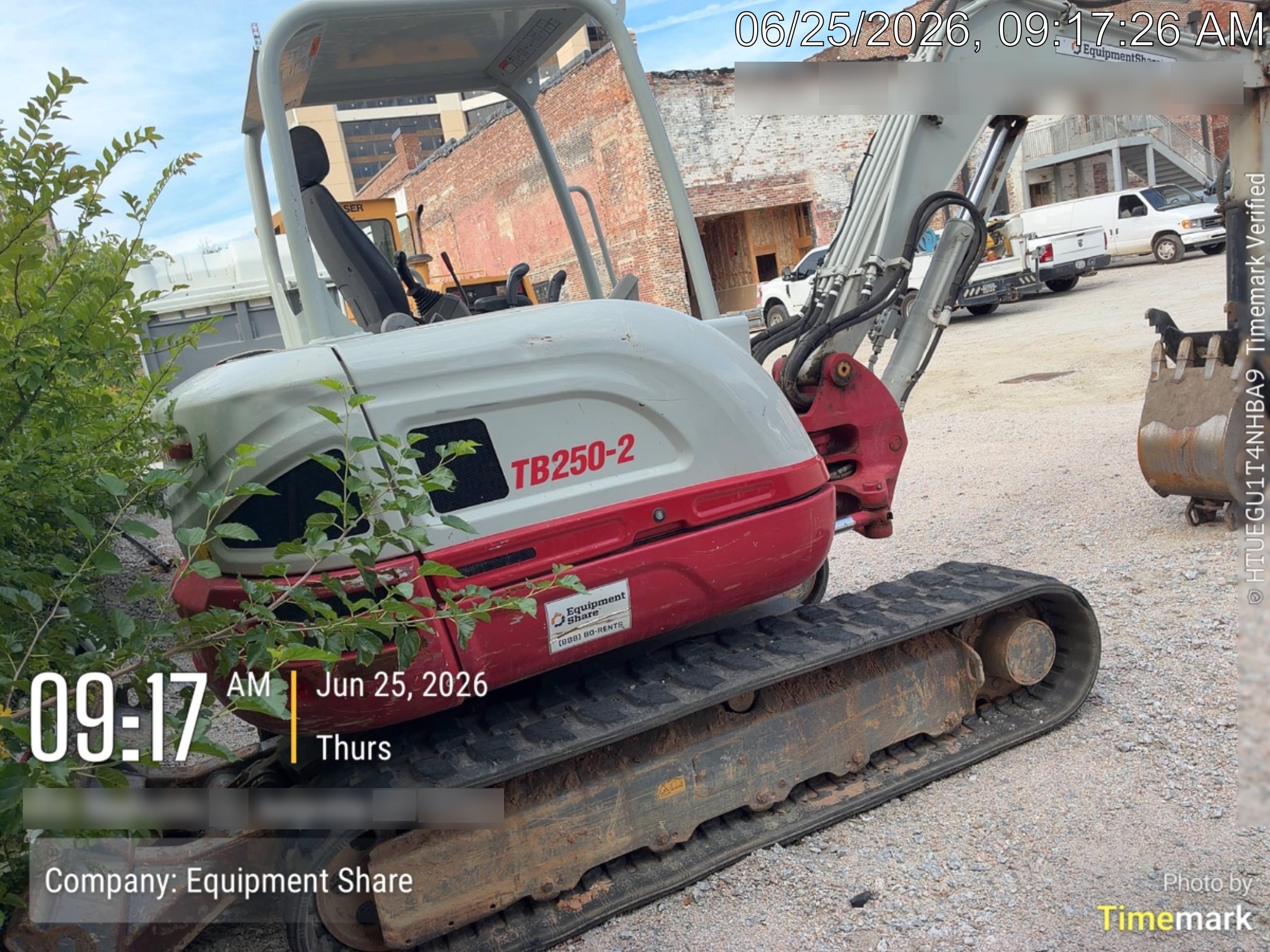 2022 TAKEUCHI TB250-2R