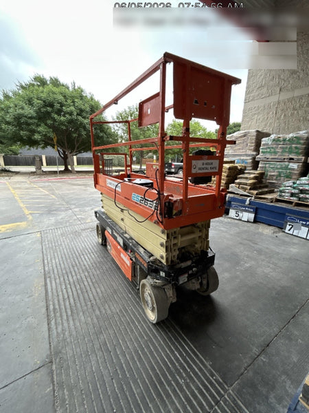 2022 JLG ES2632
