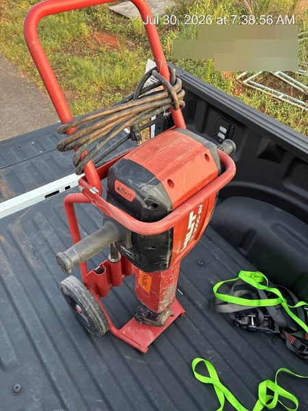 2020 HILTI TE 3000-AVR