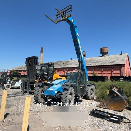 2018 Genie GTH-844 Genie GTH-844 w/Enclosed Cab w/HVAC, Work Lights, Solid Tires, Beacon, 60" Carriage and Forks