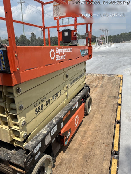 2025 JLG ES3246