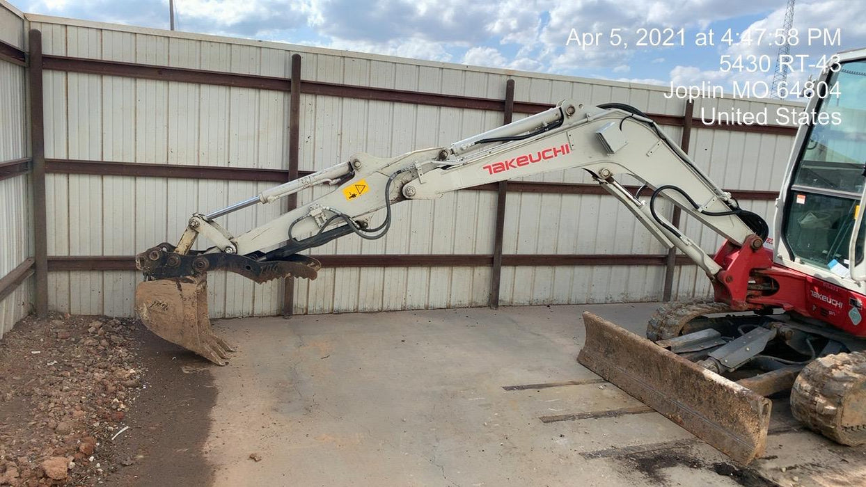 2018 Takeuchi TB235-2CR TAKEUCHI TB235CRA