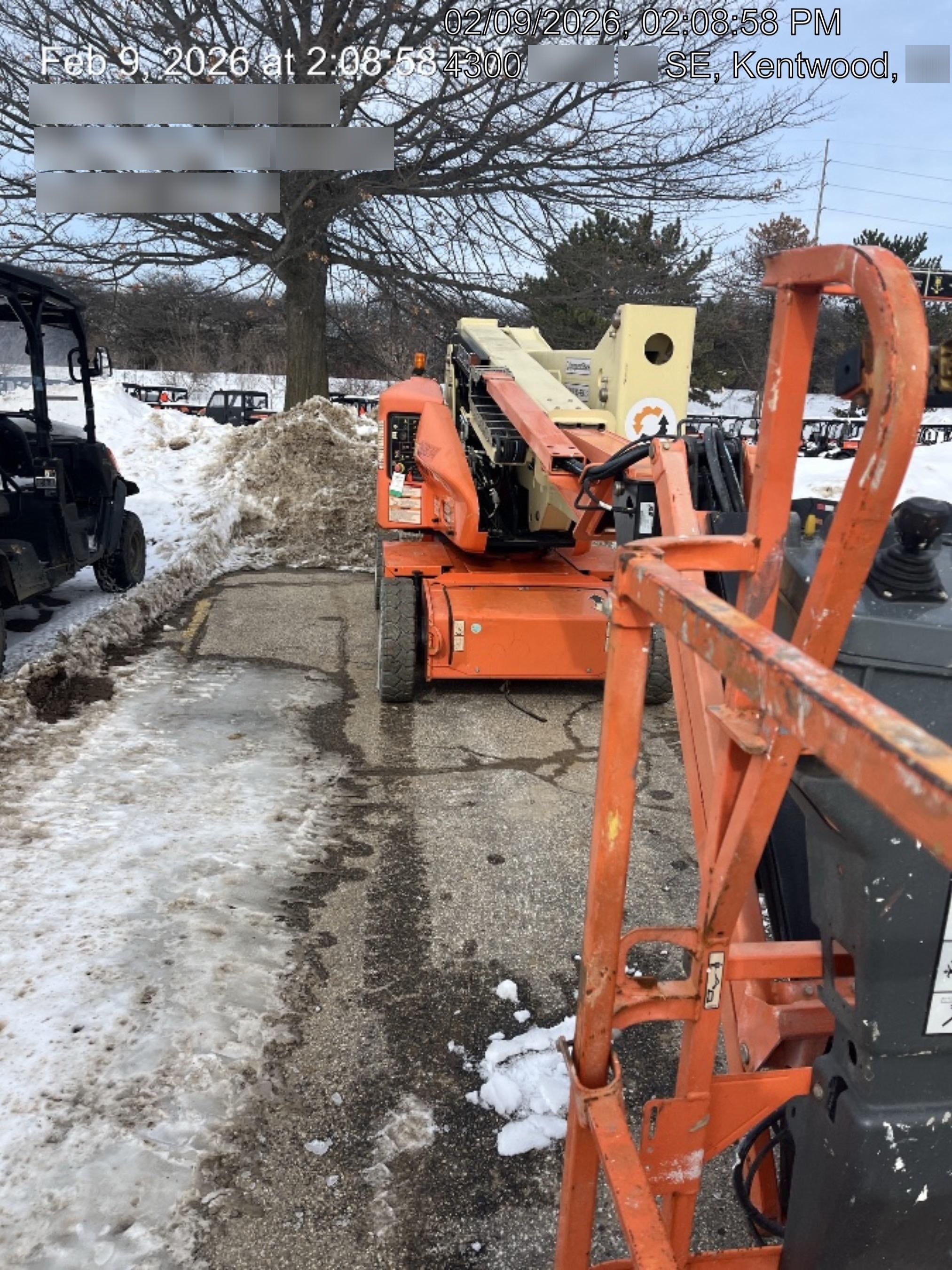 2019 JLG E400AJPN