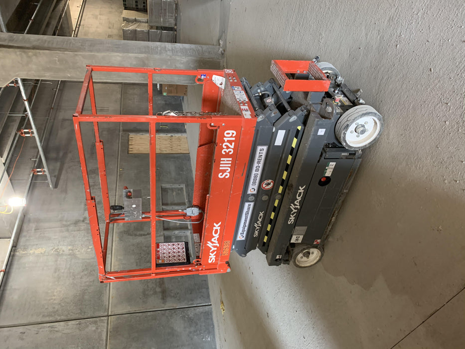 2016 Skyjack SJIII-3219 Standard Rental Specs