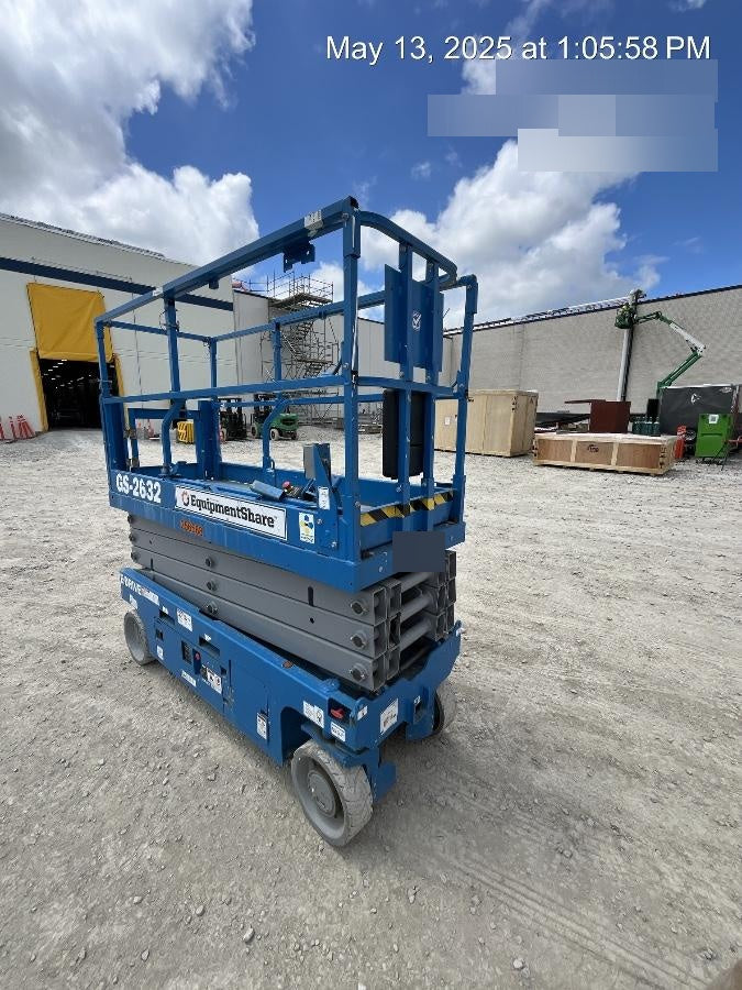2022 GENIE GS-2632