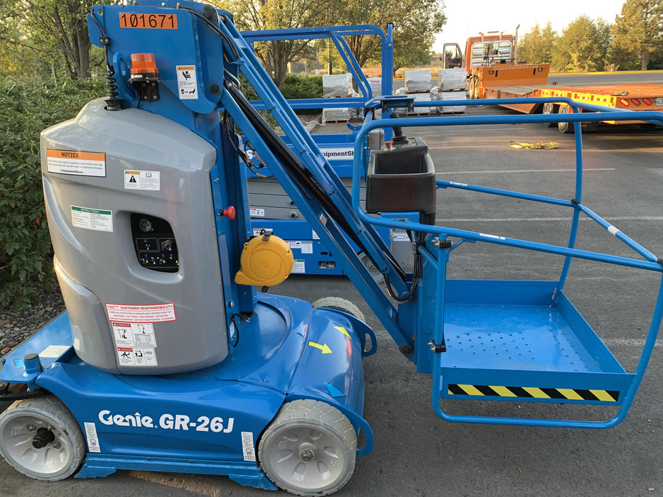 2020 GENIE GR-26J