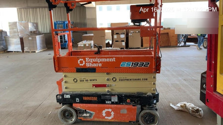 2022 JLG ES1932