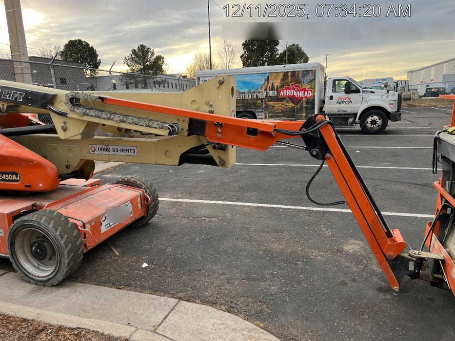 2019 JLG E450AJ
