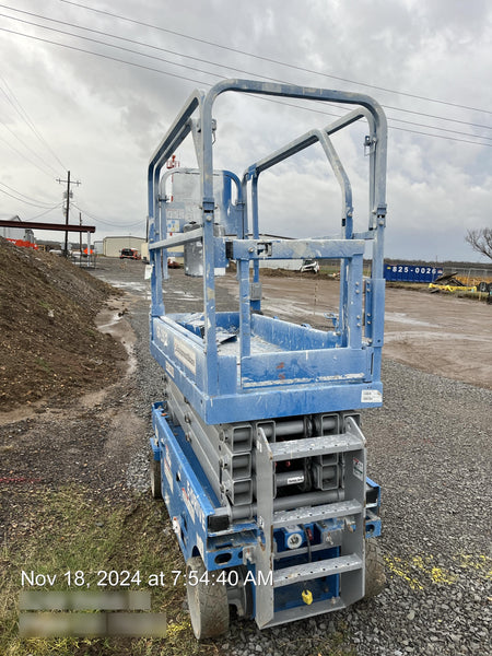 2023 GENIE GS-1932