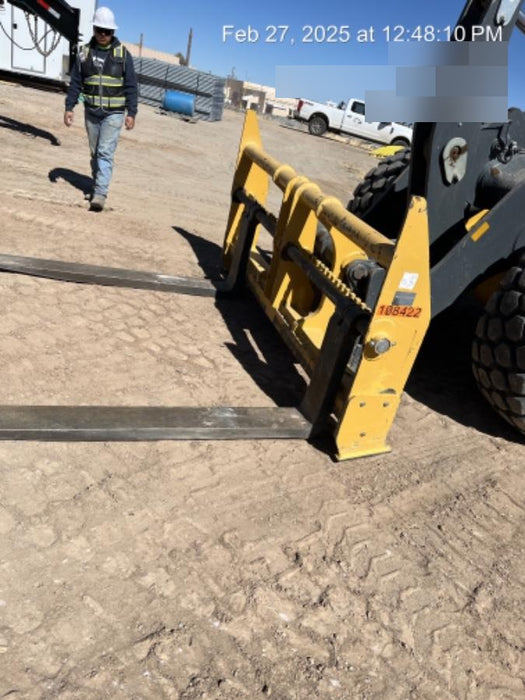 2020 JOHN DEERE 96" Loader Fork Carriage - John Deere