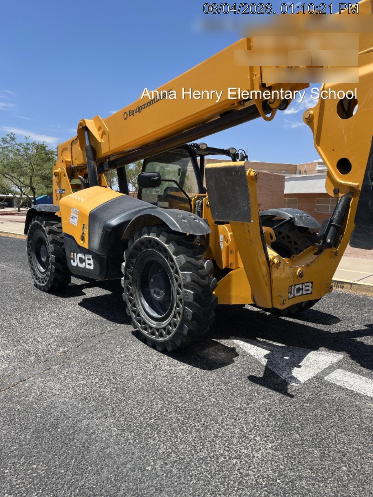 2023 JCB 510-56