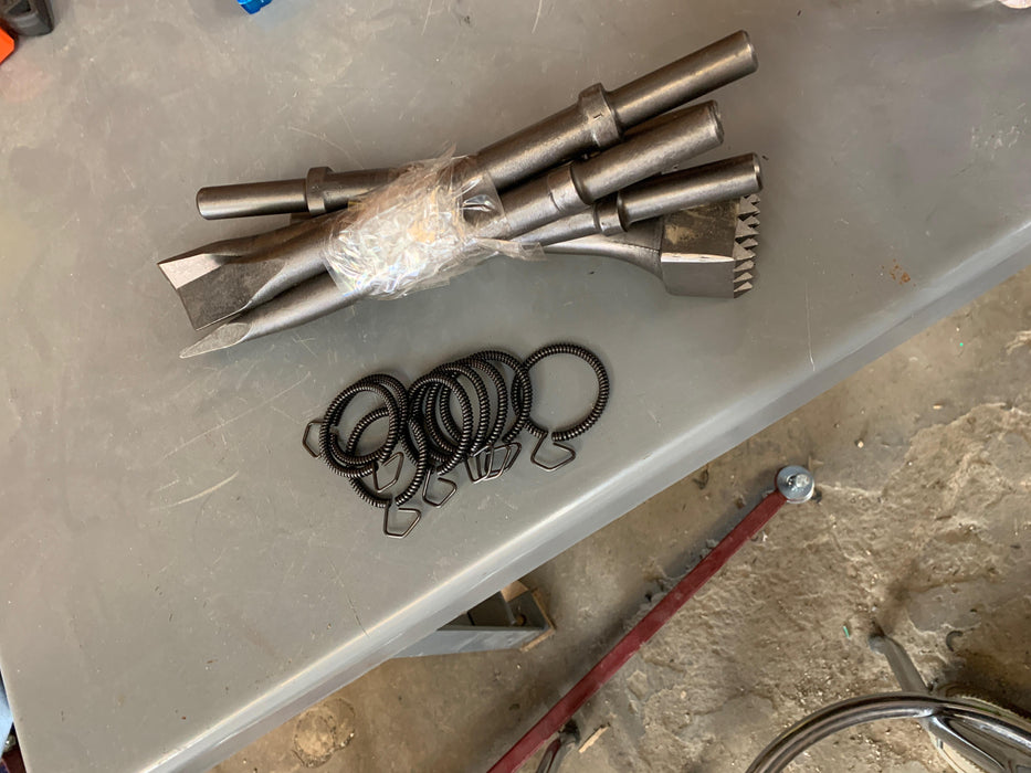 2019 MICHIGAN PNEUMATIC ES-CH3R-TRACKER