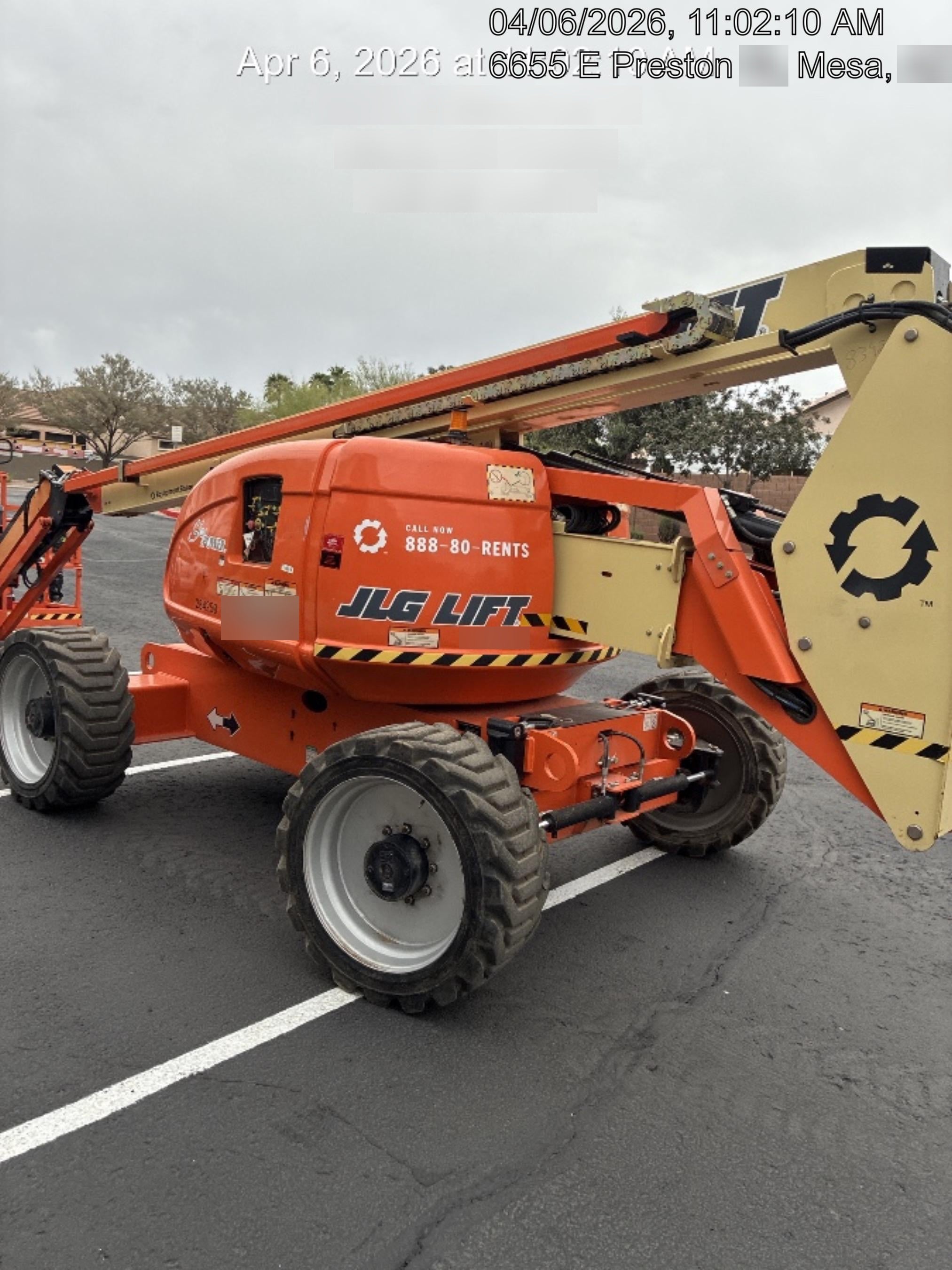 2022 JLG 600AJ