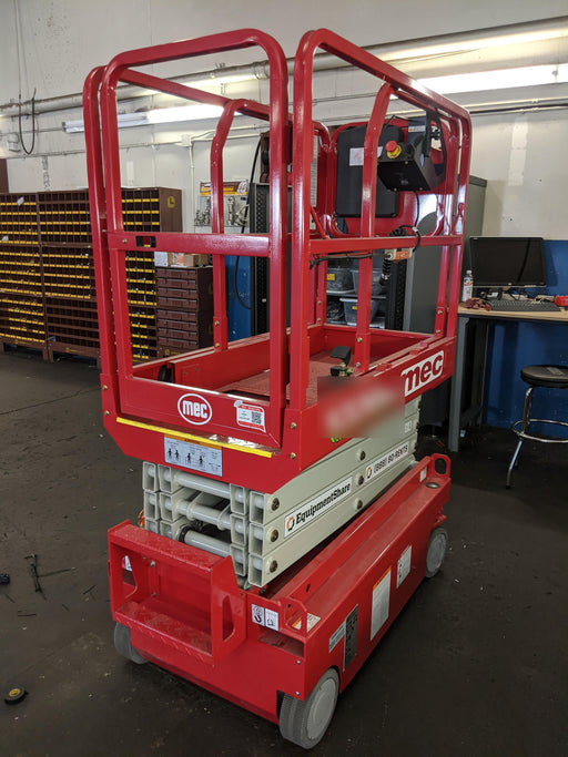 2020 MEC 1330SE Solid NM Tires, Steel Swing out Doors, LCS, Beacon, 900W Invertor