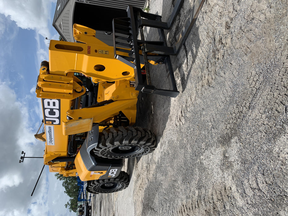2020 JCB 510-56