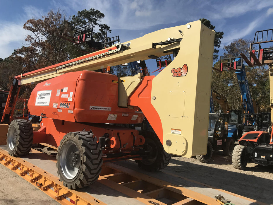 2019 JLG 800AJ