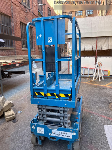 2021 GENIE GS-1330m