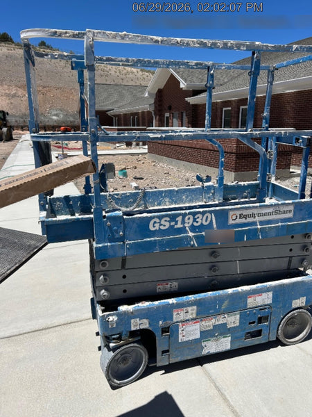 2020 Genie GS-1930 Solid Non Marking Tires, Beacon, Folding rails with half height swing gate