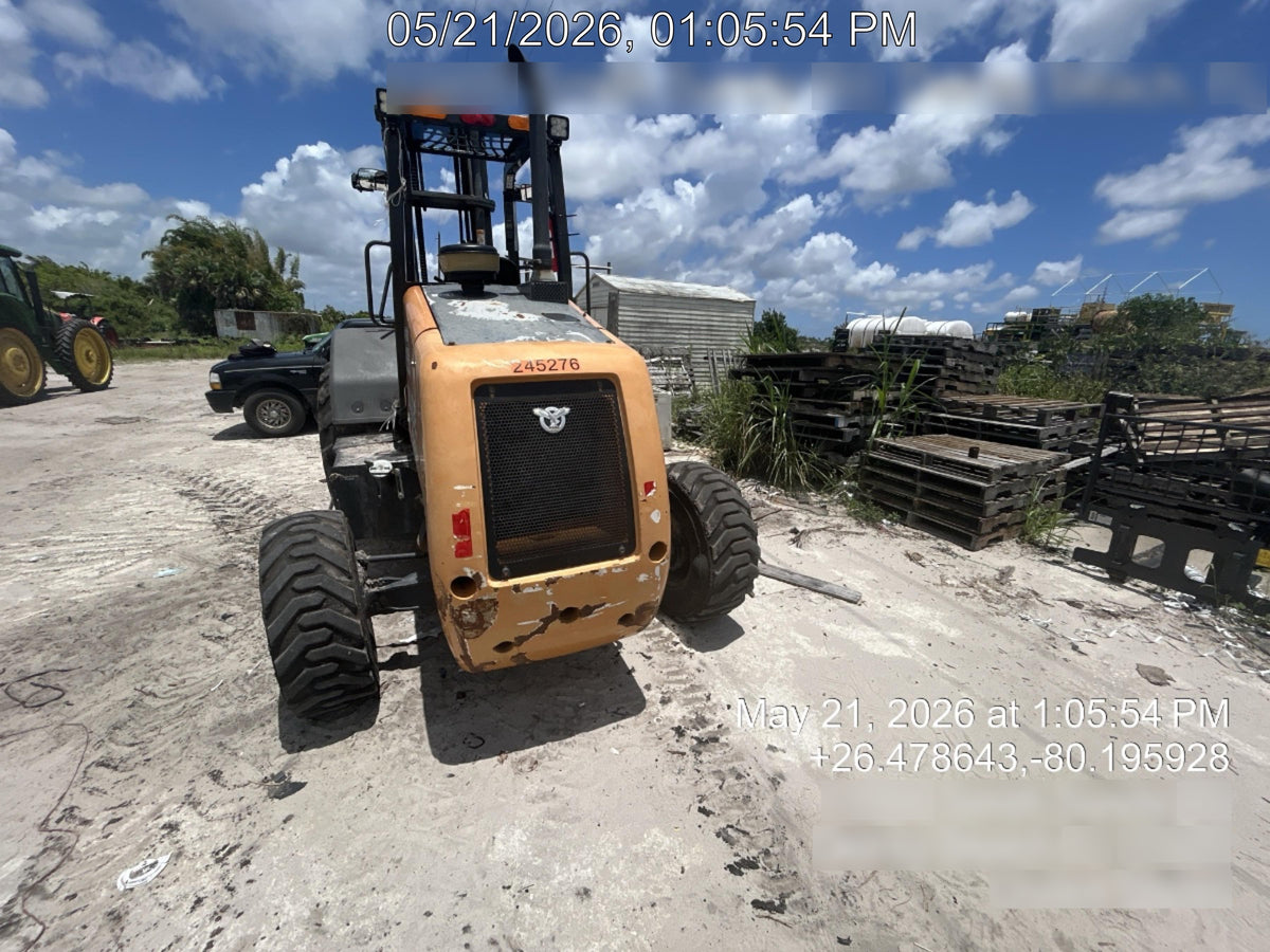 2022 CASE 586H