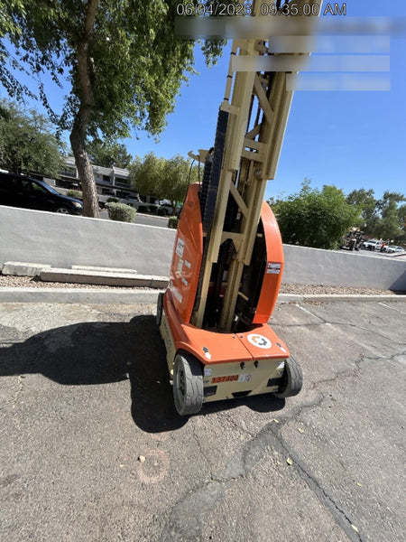 2021 JLG 26E