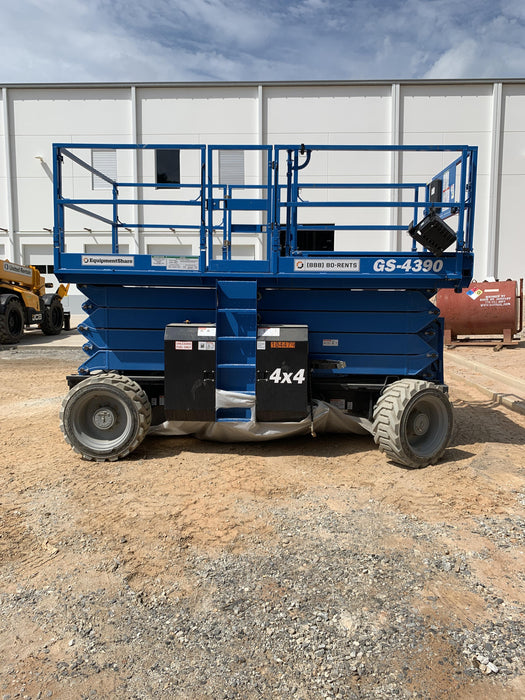 2020 GENIE GS-4390 RT