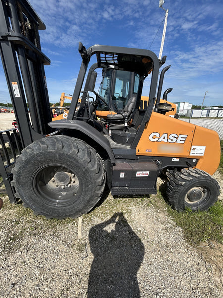 2023 CASE 588H