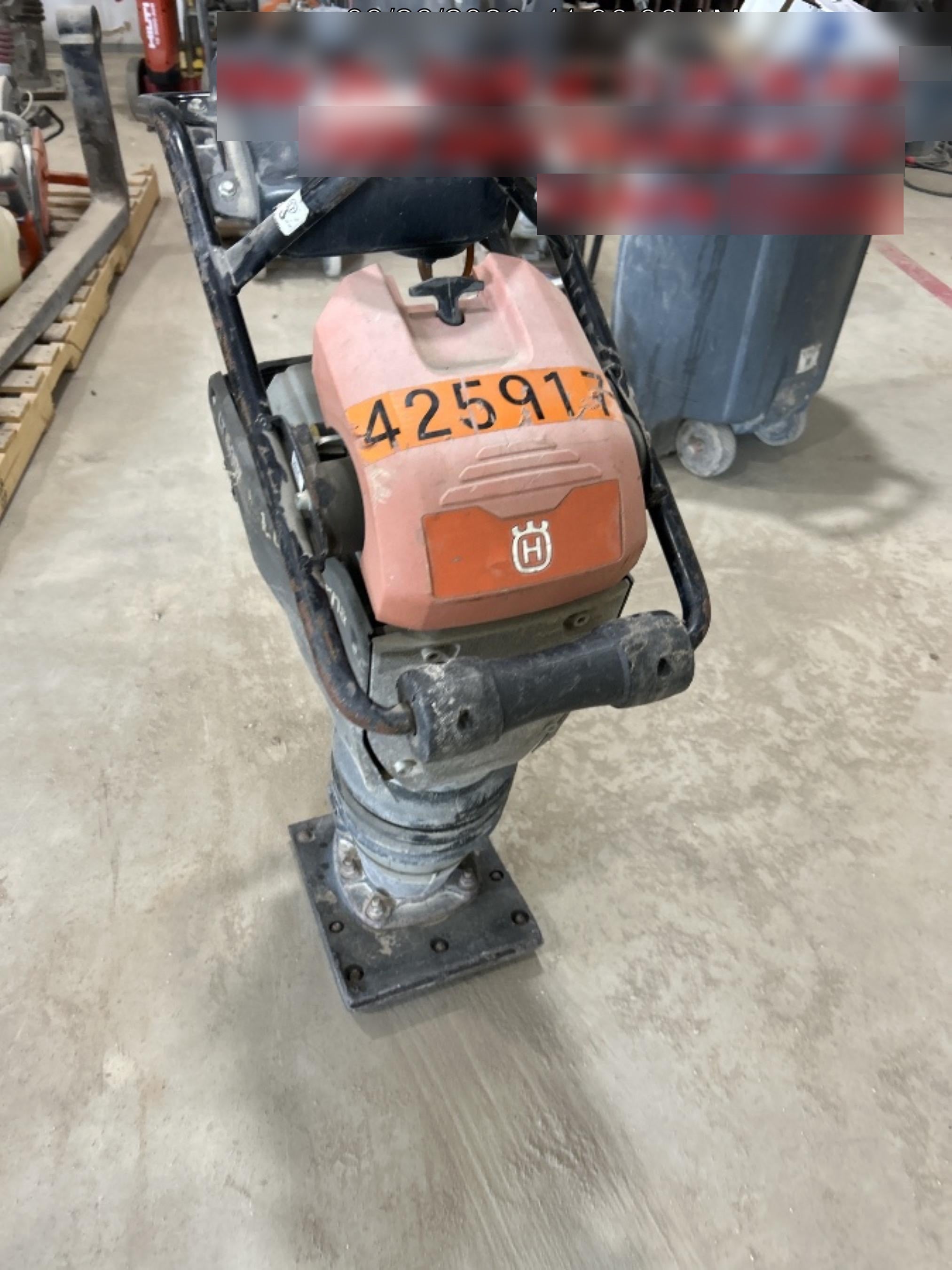 2024 HUSQVARNA LT6005