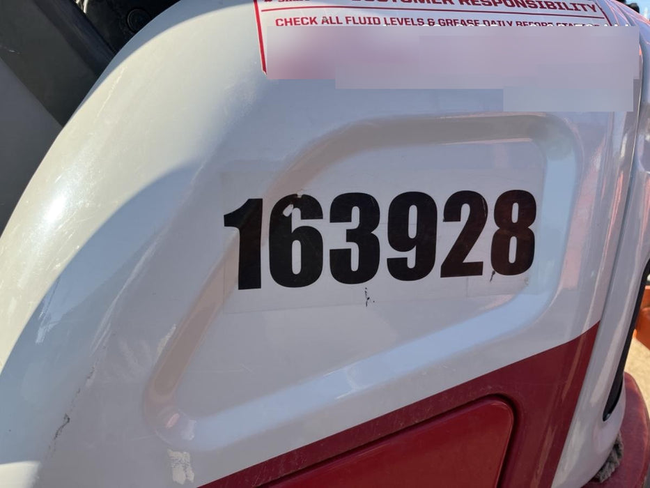 2021 TAKEUCHI TB235-2R