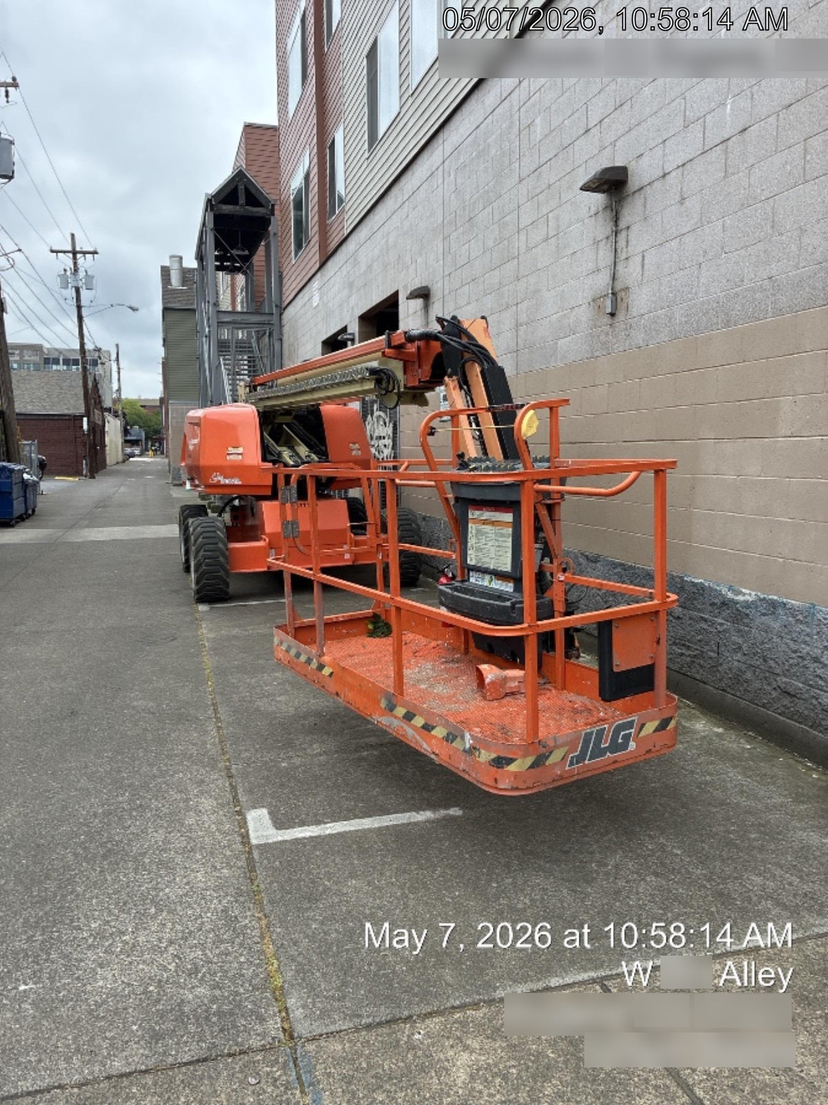 2022 JLG 660SJ