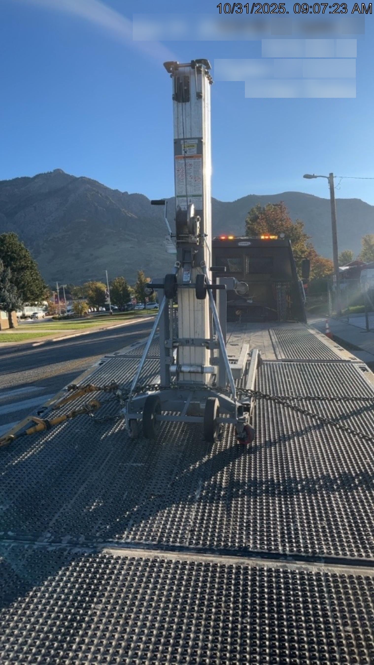 2023 GENIE SLC-24