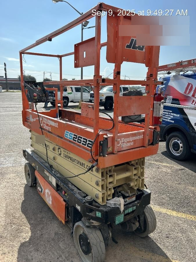 2022 JLG ES2632