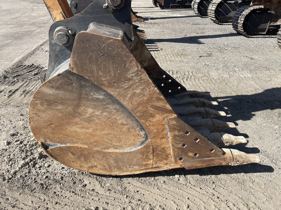 2016 CASE 48" Bucket - Case