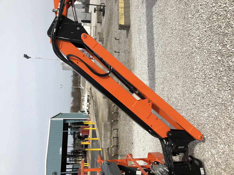 2019 JLG 600AJ