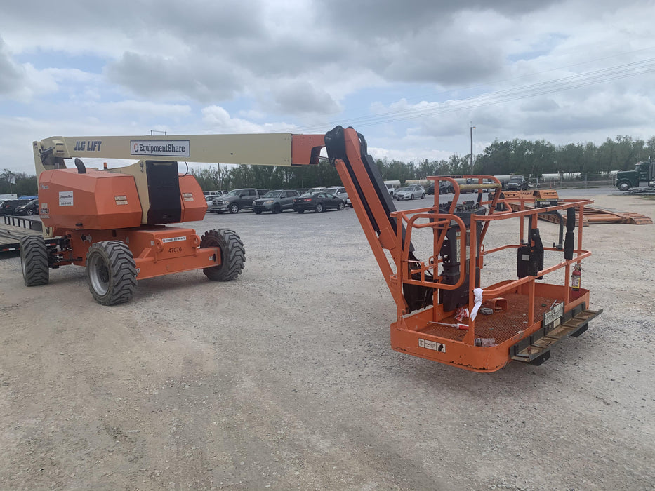 2019 JLG 800AJ