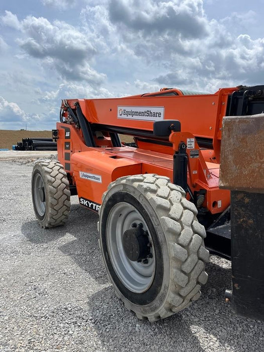 2021 SKYTRAK 10054