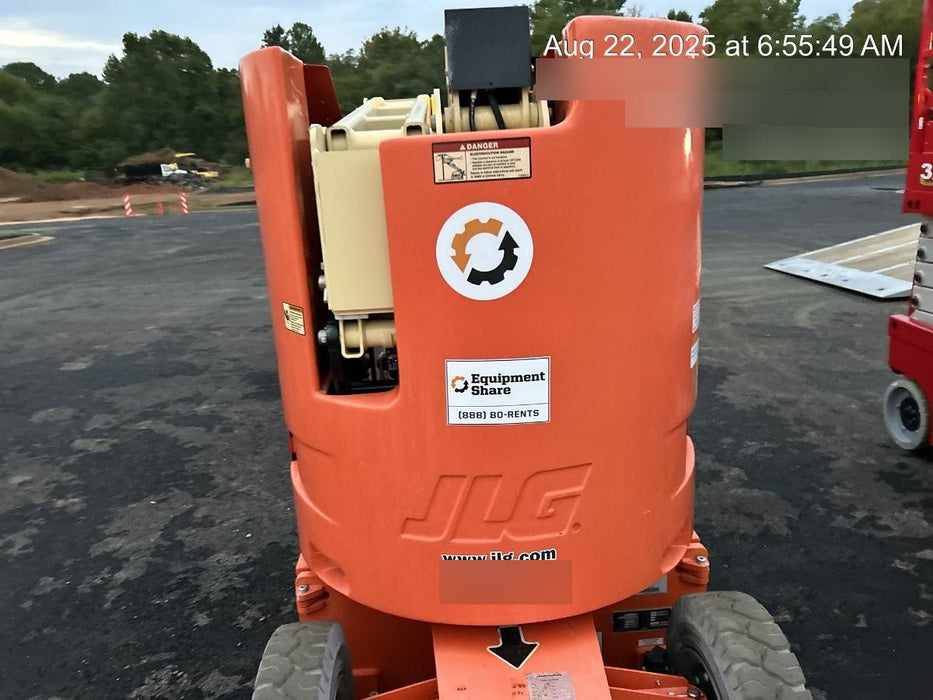 2019 JLG E300AJP