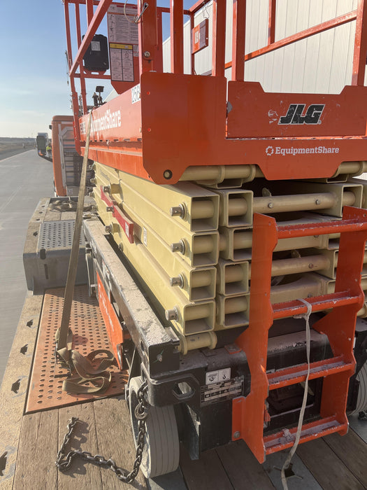 2022 JLG R4045