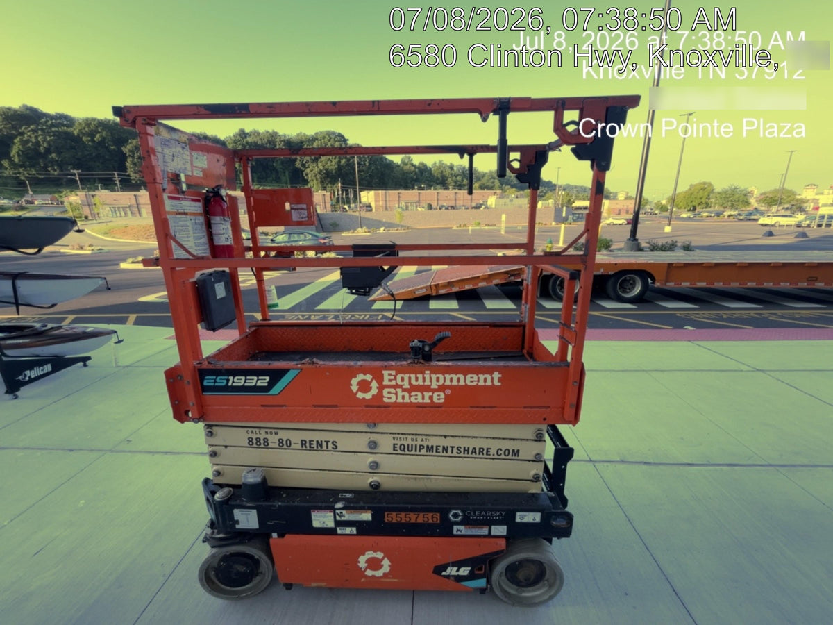 2025 JLG ES1932