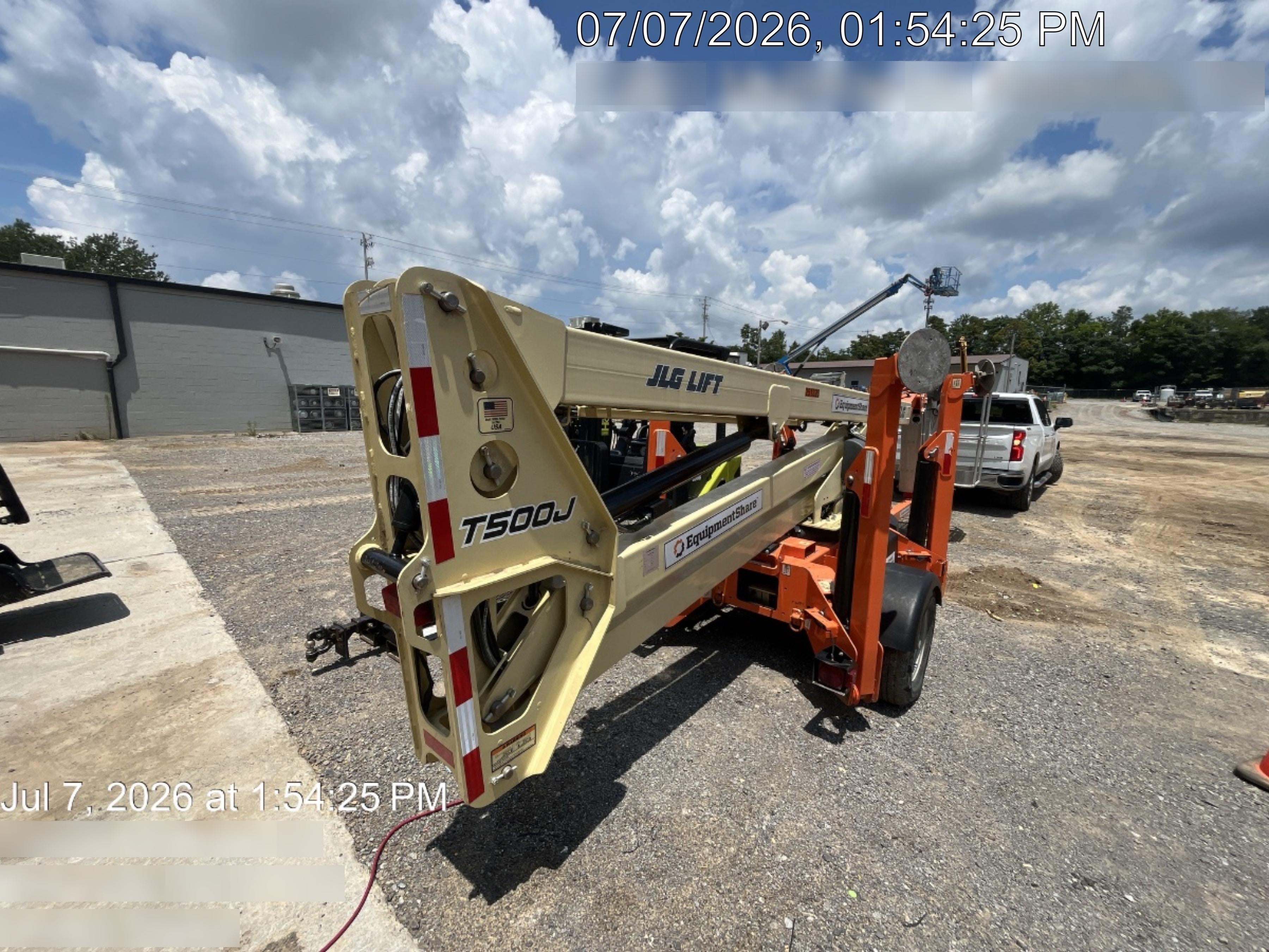 2022 JLG T500J