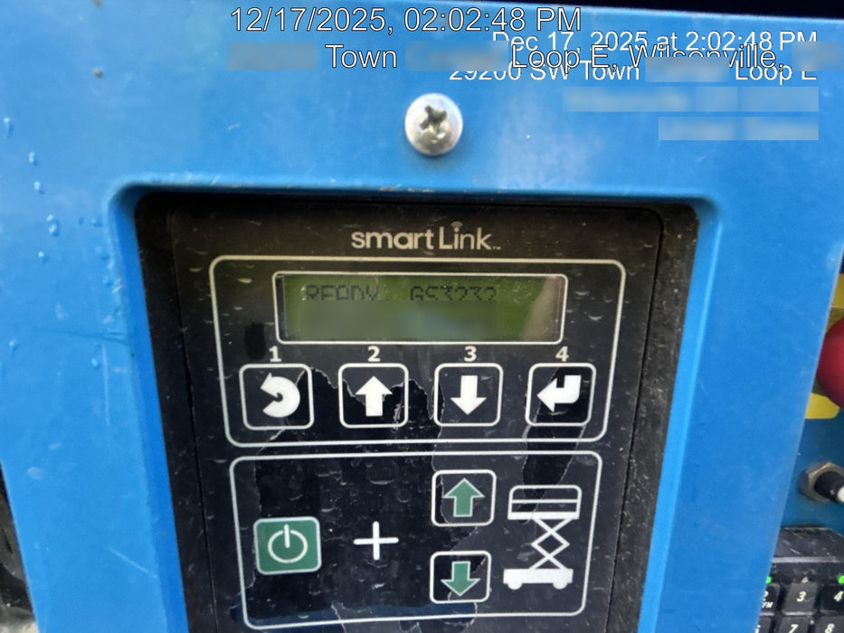 2020 Genie GS-3232 Standard, Folding half height swing gate, 800W Inverter